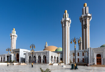 vue de la Grande mosquée des Mourides à Dakar au Sénégal en Afrique de l'Ouest