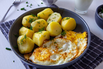 Potatoes with fried egg, buttermilk, beetroot and cucumber salad. Spring dinner - 786471432