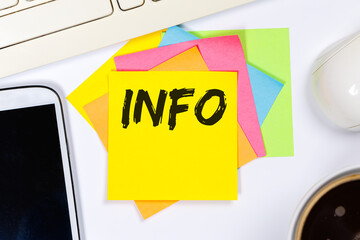Info Infos Information Informationen News Nachrichten Konzept auf Schreibtisch