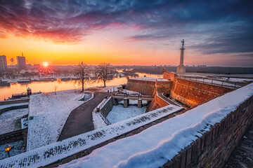 Winter Retreat: visitors flock to Kalemegdan to admire sights, breathtaking views of the Danube river, and experience the charm of Belgrade in the snow. - 786530296