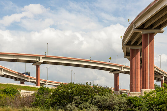 Massive highway interchanges in San Antonio, Texas