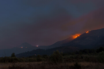 montaña, incendio, forestal, devastación, humo