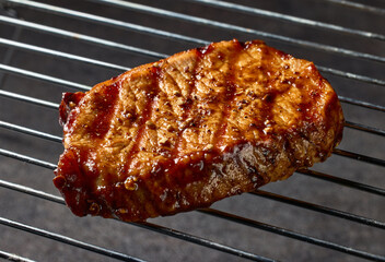 freshly grilled steak - 786710068