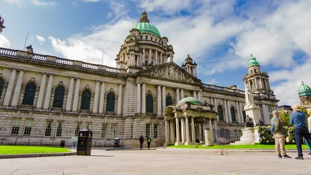 Belfast City Hall with visitors Timelapse.