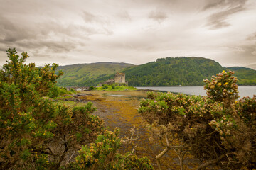 Vue panoramique du château de highlander en Ecosse