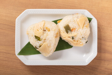 たけのこご飯のおにぎり