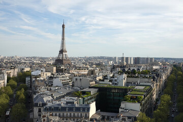 Vue sur la Tour Eiffel depuis la terrasse de l'arc de Triomphe