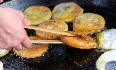 Fotobehang Doing Chinese street food pancakes © xy