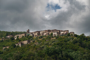 Pracando, old village near VIlla Basilica, Tuscany - 787066003
