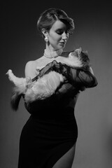 woman with cat - 787080441