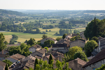 Fototapeta na wymiar Vue sur le village de Lauzerte, Tarn-et-Garonne
