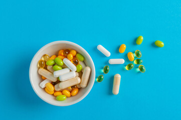 Color Dietary Supplements, Vitamin Capsules, Mineral Pills, Healthy Multivitamin Capsule