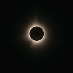 In the middle of total solar eclipse at Vermont on 2024/04/08, ISO200, F10, Exposure 1/80s