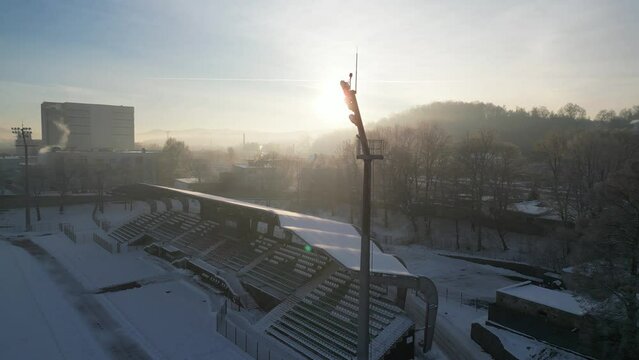 Jelenia G&oacute;ra z lotu ptaka, Stadion piłkarski, Zabobrze