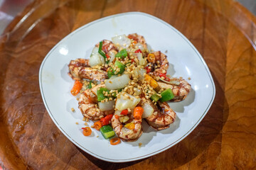 Shrimp with vegetables dish