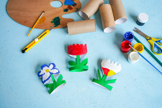 toilet paper roll craft concept for kid and kindergarten, DIY, tutorial, spring flower toy, recycle art