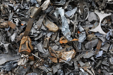 Shredded Busheling ,clean scrap for steel making process.
Obtained by passing Busheling through the Shredder machine.