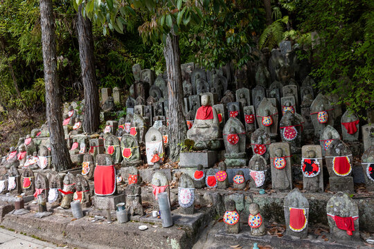 地蔵菩薩 Images – Browse 1,225 Stock Photos, Vectors, and Video