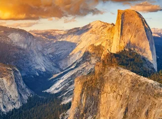 Keuken foto achterwand Half Dome Panoramic Sunset View of Half Dome from Glacier Point in Yosemite National Park