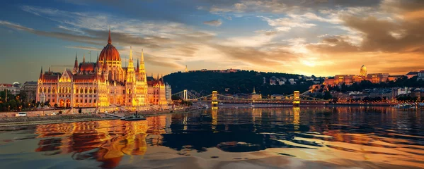 Deurstickers Kettingbrug Beautiful view of Budapest