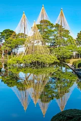 Stof per meter Spiegelung, Kenroku-en Garten,  Kanazawa,  Japan  © Nina