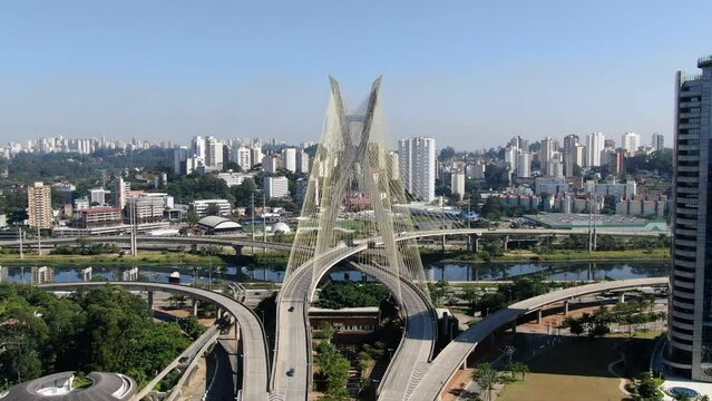 Aerial view of Octavio Frias de Oliveira Bridge - Ponte Estaiada - over Pinheiros River, Sao Paulo, Brazil
This image is perfect for projects related to events, travel and tourism.