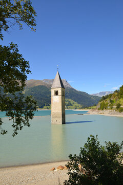Reschensee, Kirchturm  Pfarrkirche Sankt Katahrina von Graun