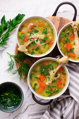 Vegetable soup with baked chicken and lemon .top veiw .style hugge - 787495003