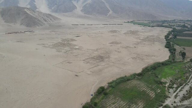 Peru: Caral in Lima - Barranca