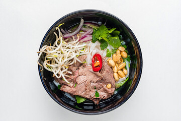 Traditional japanese ramen noodles soup with meat - 787803252