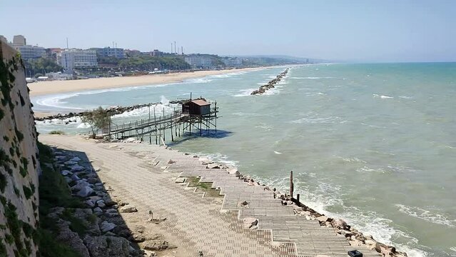 Termoli - Panoramica di Viale dei Trabucchi dal borgo
