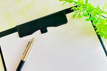 ヒアリングをするイメージ