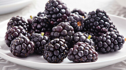 blackberries in a bowl