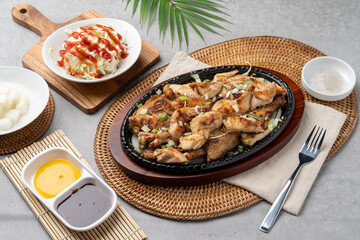 Korean food, chicken, barbecue, fried, old days, whole chicken, boneless, chicken feet, spicy, cabbage, salt, mustard, sauce