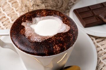 Café, milk tea, tart, tiramisu, ade, fresh fruit, lemon, fashion fruit, melting, chocolate, Monte Carlo, Mircino, Einspanner, Jeju, matcha, latte, toffee nut, latte