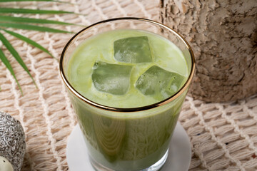 Café, milk tea, tart, tiramisu, ade, fresh fruit, lemon, fashion fruit, melting, chocolate, Monte Carlo, Mircino, Einspanner, Jeju, matcha, latte, toffee nut, latte