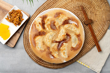 Korean food, shrimp, meat, dumplings, kimchi, xiaolongbao, mapa tofu rice, ribs, octopus, hot pot, side dishes, pickled radish