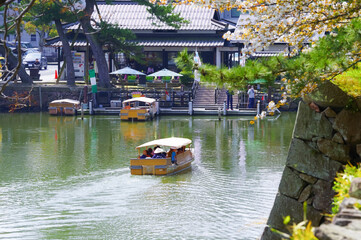 松江城の堀川遊覧船