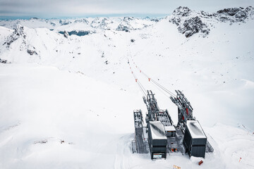 Transportbahnen eines Skigebietes 