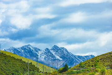 Fototapeta premium Garze Tibetan Autonomous Prefecture-Yala Snow Mountain