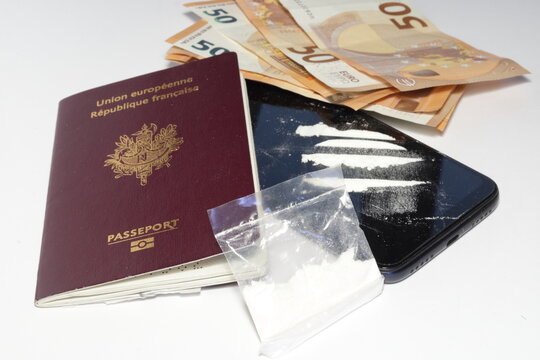 international drug dealer starter pack , cocaïne , banknotes and passport