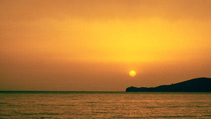 Sunset sur la mer en Grèce