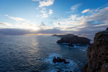 Fototapeta na wymiar Breathtaking Landscapes of Madeira: Explore the Island's Natural Beauty