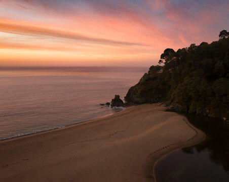 Aerial view of Blackpool Sands beach, Dartmouth, England.