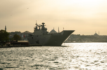  Landing helicopter dock ( LHD ) , VTOL Harriers and helicopters . stay Istanbul