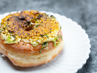 donuts with cream cheese