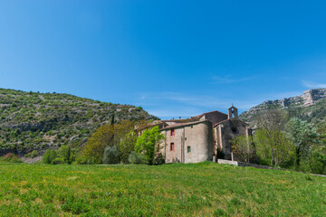 Le hameau de Navacelles, en bas du cirque de Navacelles, Grand site de France, Hérault, Occitanie
