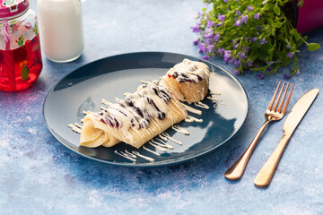 chocolate cake on a plate