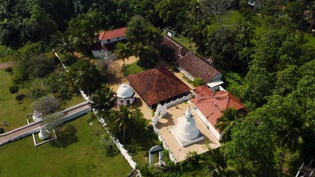 Temple Mihiripenna Ariyakara Maha Viharaya