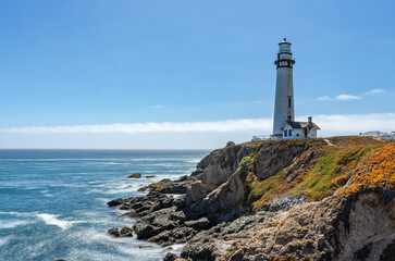 Pigeon Point Light Station State Historic Park or Pigeon Point Lighthouse, Pescadero, CA. - obrazy, fototapety, plakaty
